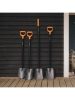 Fiskars Solid™ Fém lapát, nem "D" markolatú, hagyományos (fém) nyéllel