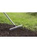 ÚJFiskars Ergonomic™ gereblye, fém fejjel