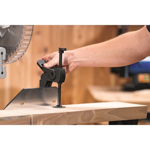 Scheppach HM 305 SL Gérvágó fűrész húzófunkcióval és lézerrel