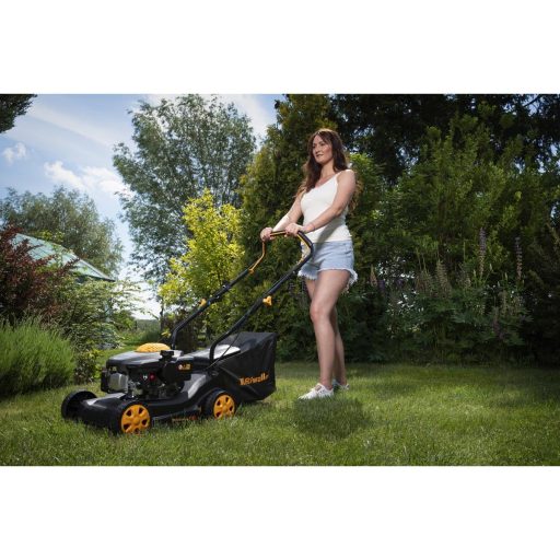 Riwall PRO RPM 4032 P nem önjáró benzinmotoros fűnyíró 2 az 1-ben