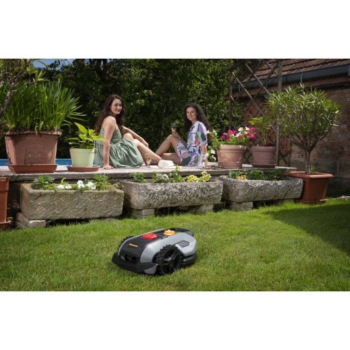 Riwall PRO RRM 500 APP - akkumulátoros robotfűnyíró 500 m2, Wi-Fi és Bluetooth vezérlési lehetőséggel