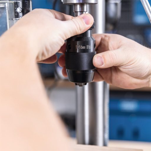 Scheppach TBM 300 Vario oszlopos fúrógép keresztlézerrel és LED-világítással