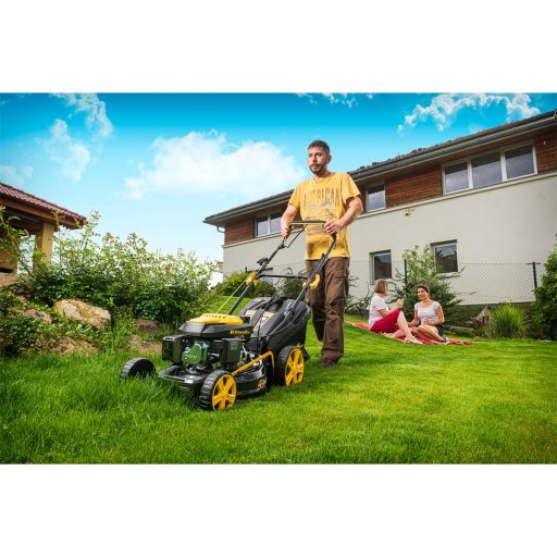 Riwall PRO RPM 4735 önjáró benzinmotoros multifunkciós fűnyíró 4 az 1-ben