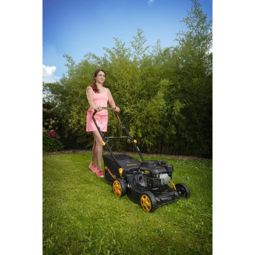 Riwall PRO RPM 4234 P nem önjáró benzinmotoros multifunkciós fűnyíró 2 az 1-ben