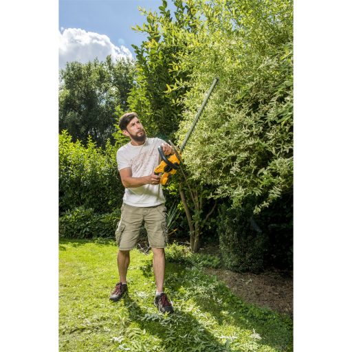 Riwall PRO RAHT 5220 SET - akkus sövényvágó 20V (2Ah akkuval és töltővel) 